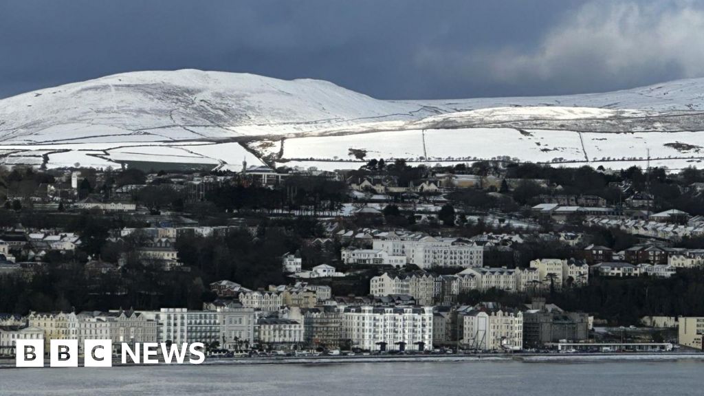 Drivers warned to prepare for snow and i