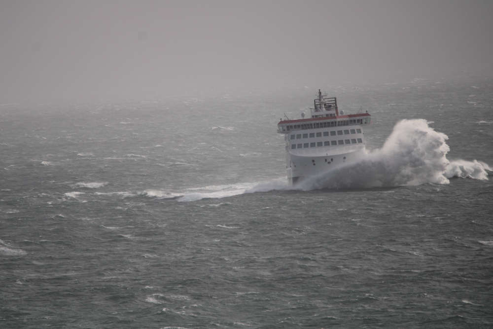 Ferry crossings at risk from incoming ba