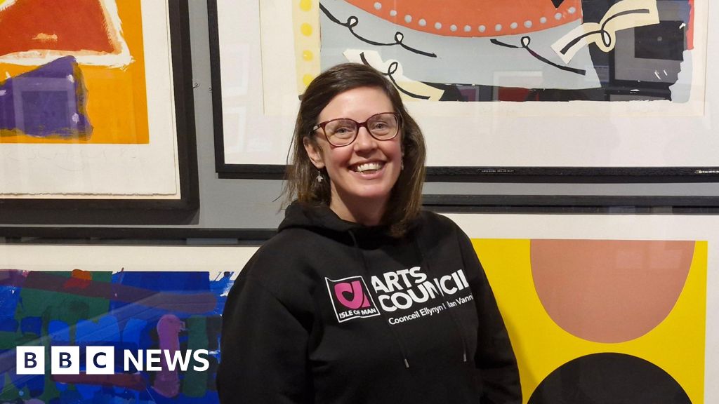 'Intimidating' contemporary ar