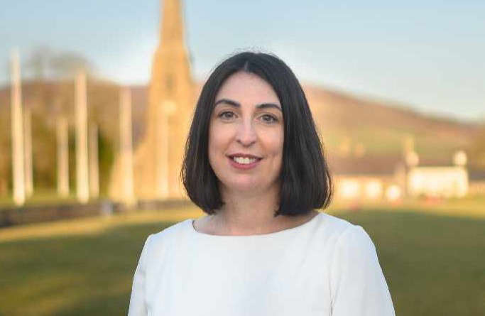 MHK asks where college students live