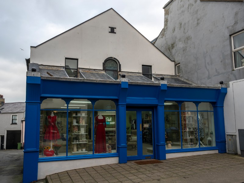 Move for Peel Hospice shop