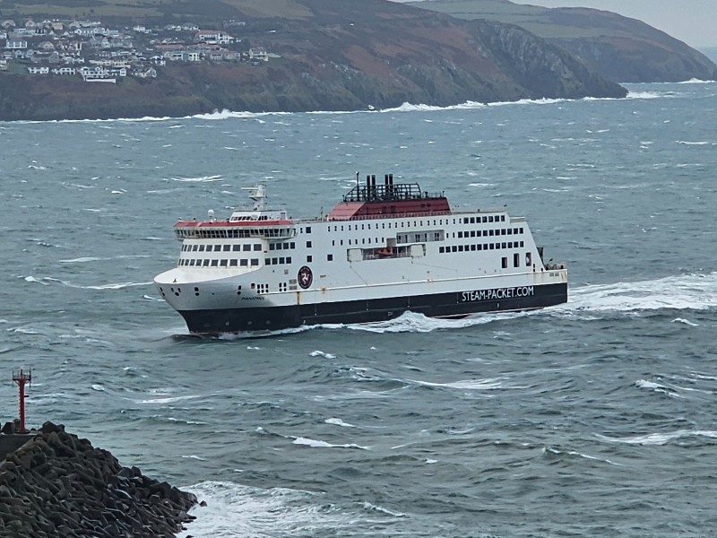 Sailings cancelled due to forecast adver