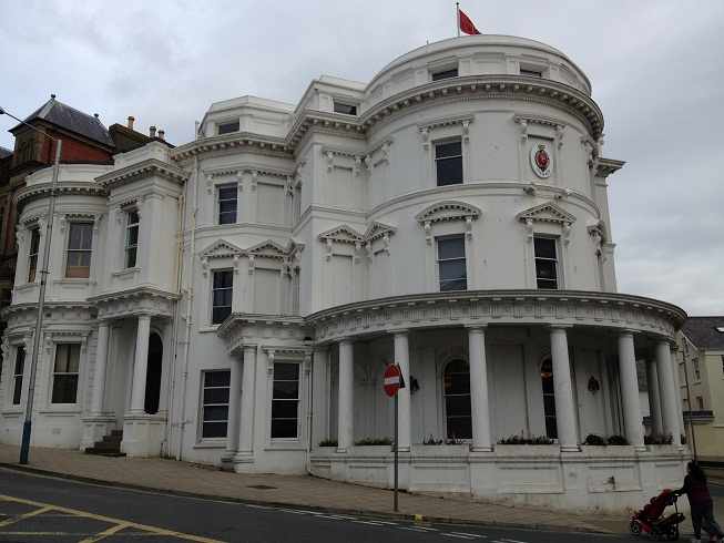 Senior Tynwald committee to look at heal