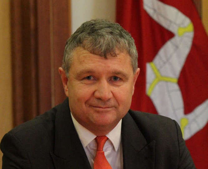 Treasury Minister says a tax threshold r